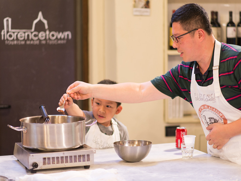 Indulgent Pizza and Gelato Making Class in Milan